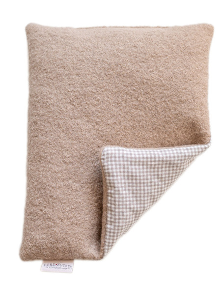 HERZZUCKER Coussin noyaux cerise Karo/Wollwalk